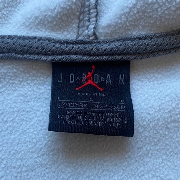 Jordan Kids Matching Set in Gray - Picture 4 of 5